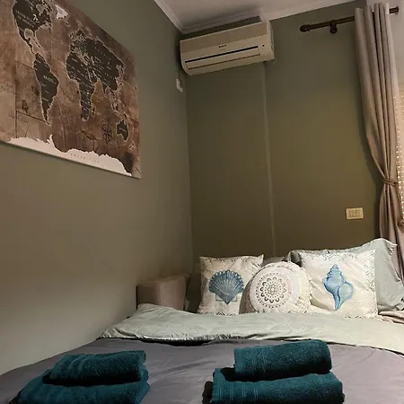 Theomar Apartment