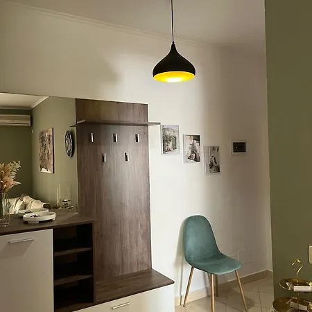 Theomar Apartment