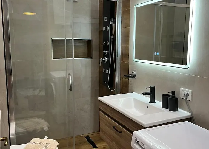 Theomar דירה דורס